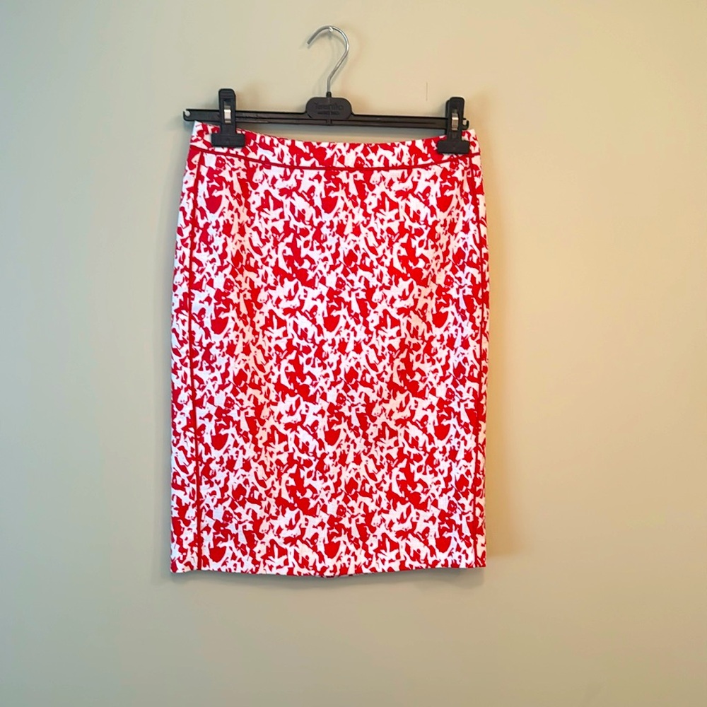 Halogen pencil skirt red and white pattern size 2
